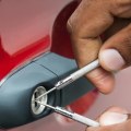 Can a locksmith open a car lock?