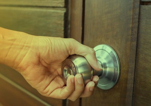 Can a Professional Locksmith Open a Door Without Breaking It?